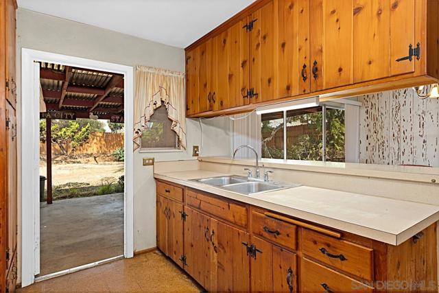 926 Taft Ave, El Cajon, California 92020, 3 Bedrooms Bedrooms, ,2 BathroomsBathrooms,Single Family Residence,For Sale,Taft Ave,250032529SD