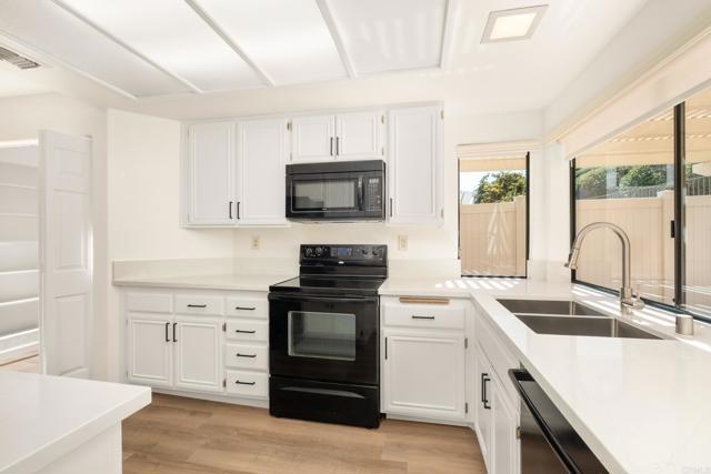 12115 Caddy Row, San Diego CA: https://media.crmls.org/mediaz/a3f58912-010f-47f4-b8ae-75ebdf394210.jpg