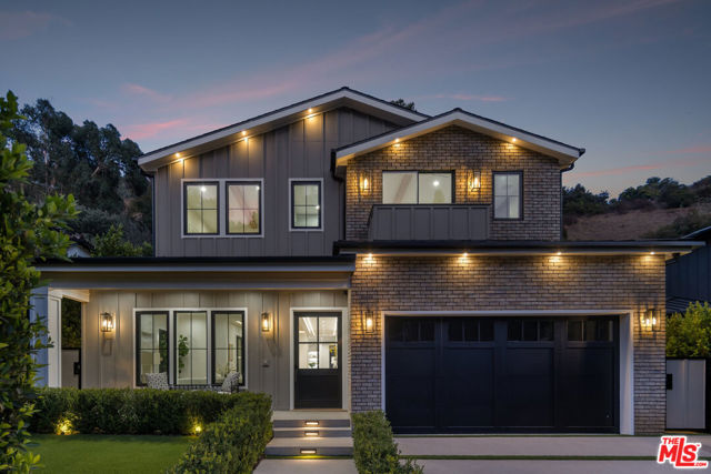 1534 N Beverly Drive, Beverly Hills CA: https://media.crmls.org/mediaz/a3f58ae5-07a1-471d-b6d2-ee52822dde36.jpg