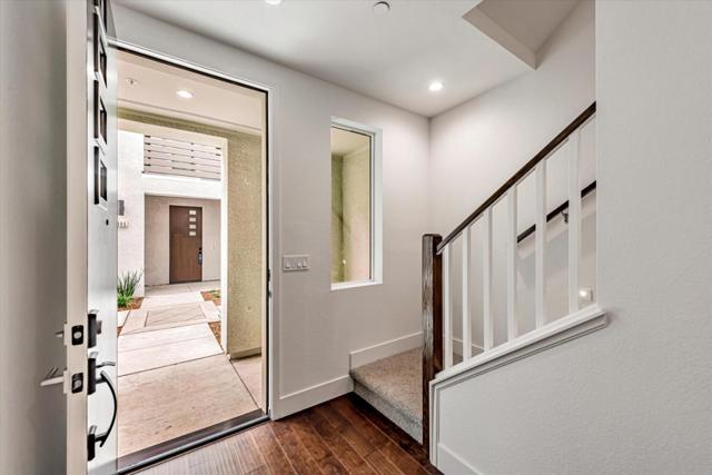 2110 Ivory Terrace, San Ramon CA: https://media.crmls.org/mediaz/a3f6fd14-7075-41a2-a50e-83e579d52571.jpg