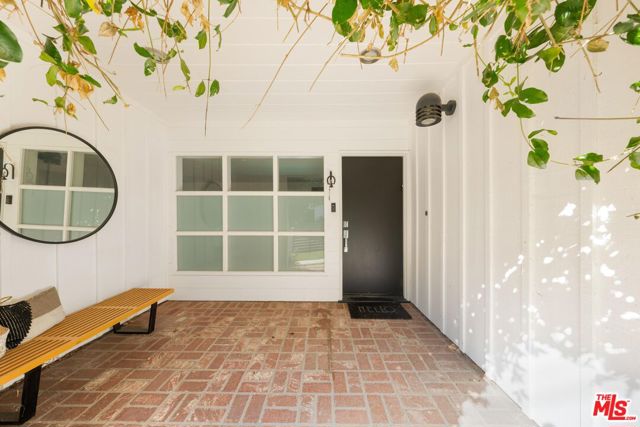 3443 Mandeville Canyon Road, Los Angeles CA: https://media.crmls.org/mediaz/a3f71a1b-3c26-4d53-bd61-ad4371903be4.jpg