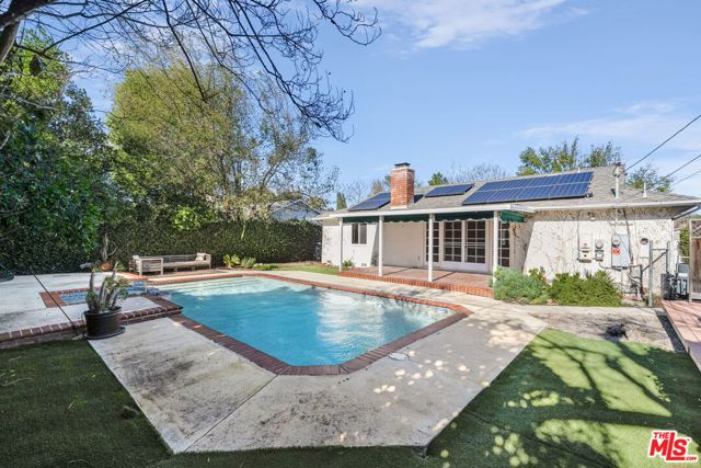 23020 Haynes Street photo 4