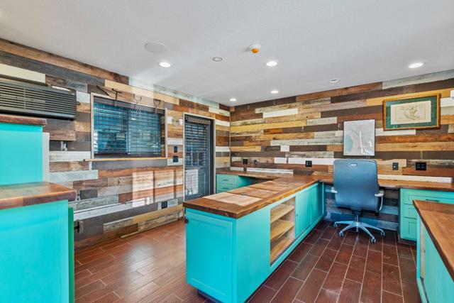 6840 Southside Road, Hollister CA: https://media.crmls.org/mediaz/a3f86fc7-9449-4e49-851a-d5a678285498.jpg