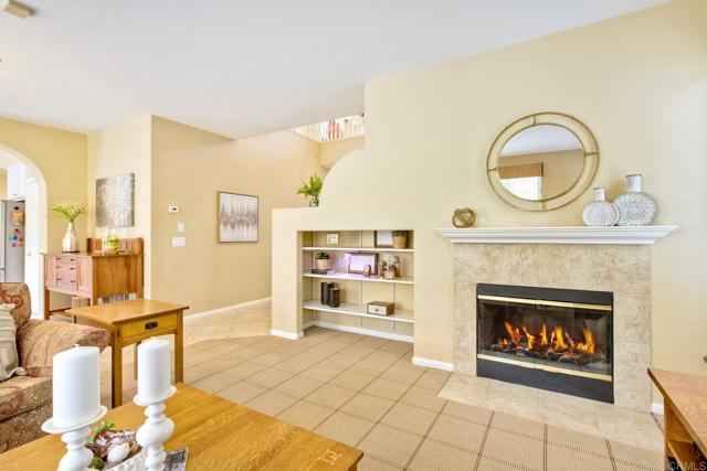 Detail Gallery Image 5 of 46 For 11590 Trailbrook Ln, San Diego,  CA 92128 - 4 Beds | 3 Baths