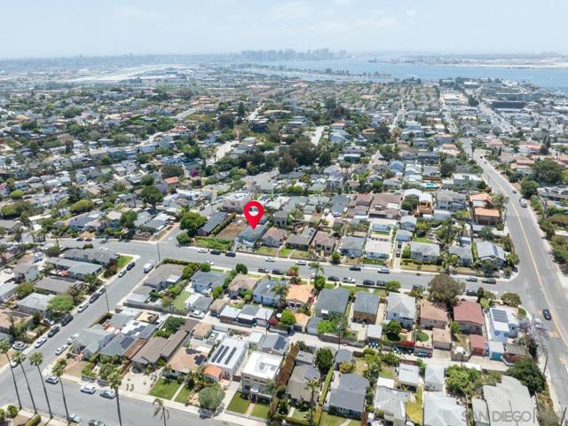 1855 Capistrano St, San Diego CA: https://media.crmls.org/mediaz/a3fb2d04-019d-4db6-936c-6172439f8f3b.jpg