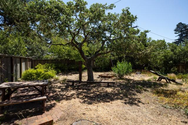 4117 Sunridge Road, Pebble Beach CA: https://media.crmls.org/mediaz/a3fc5b32-0705-45b5-bc47-adb6f973d4ce.jpg