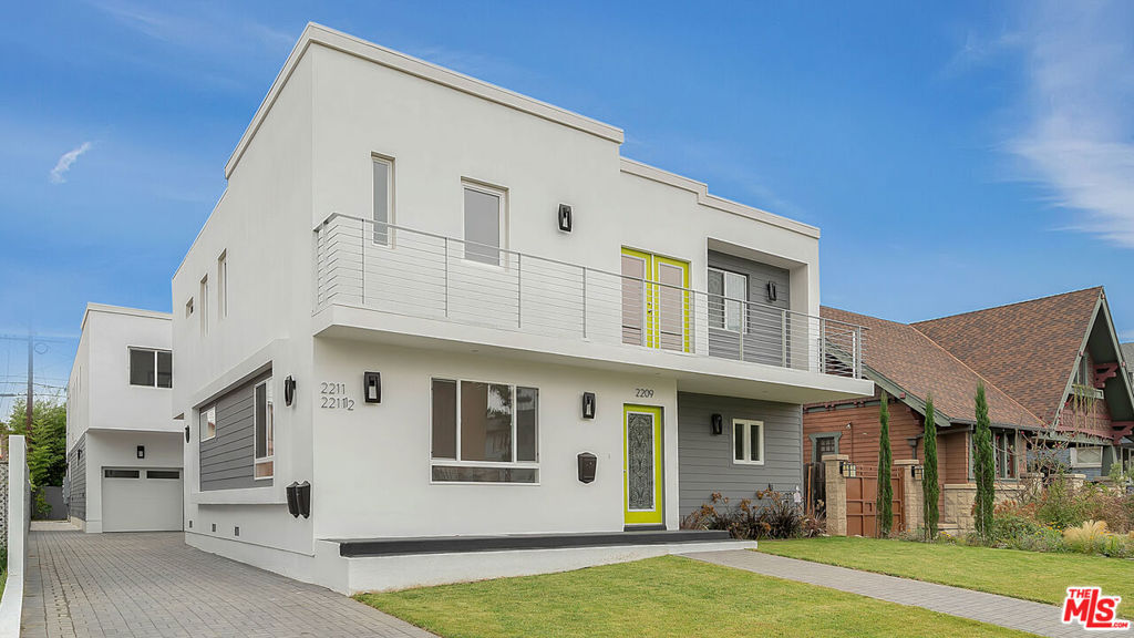 Multifamily at 2209 6th Avenue