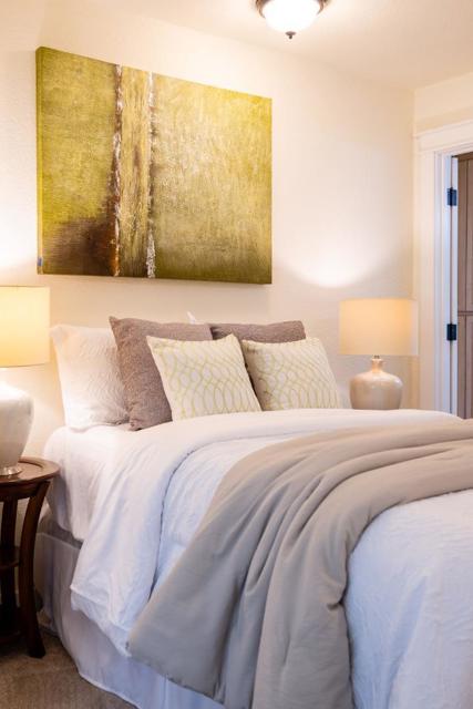 16089 Redwood Lodge Road, Los Gatos CA: https://media.crmls.org/mediaz/a3fd9202-feeb-4e3b-a4e1-0f176bb5f9ac.jpg
