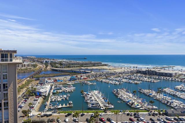1200 Harbor N Drive, Oceanside CA: https://media.crmls.org/mediaz/a3fdec7b-8790-45b9-b42f-6a09cf109261.jpg