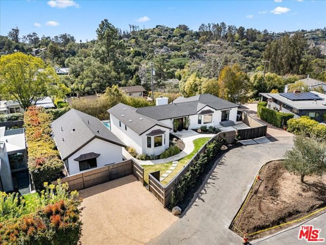 251 Cloydon Circle, Santa Barbara CA: https://media.crmls.org/mediaz/a3fdf46f-a7ba-4eb0-909e-50f27dfa0347.jpg