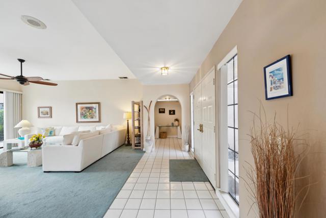 48121 Cll Seranas, La Quinta CA: https://media.crmls.org/mediaz/a3fe138e-e60b-4242-ad4b-3179a2f25900.jpg