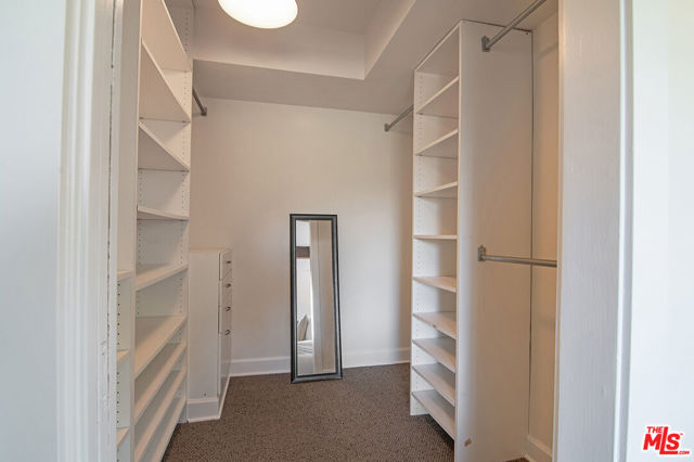 3908 Fairway Avenue, Studio City CA: https://media.crmls.org/mediaz/a3fe1394-0a92-40ce-876f-5a9c8a51f89b.jpg
