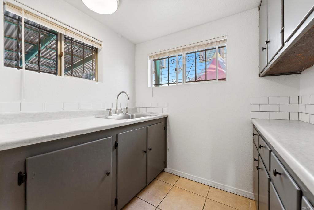 2428 K Street - photo 2