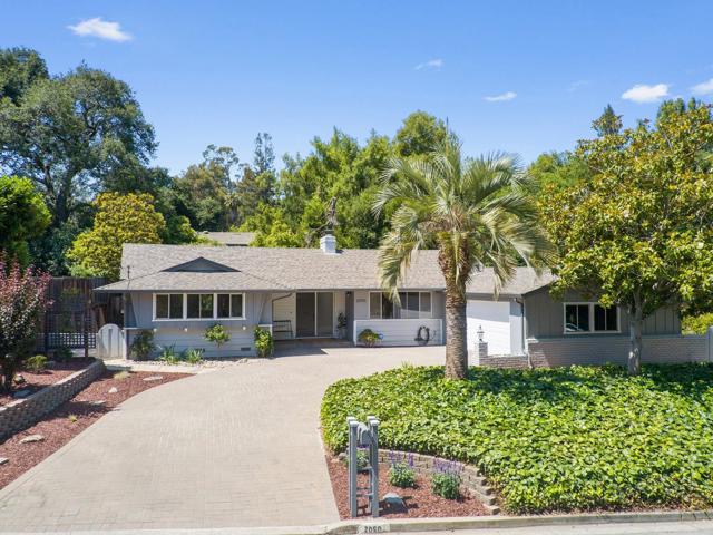 2050 Wooded Glen Drive, Los Altos CA: https://media.crmls.org/mediaz/a400bdfb-9adf-43e8-9be3-75f940d4f149.jpg