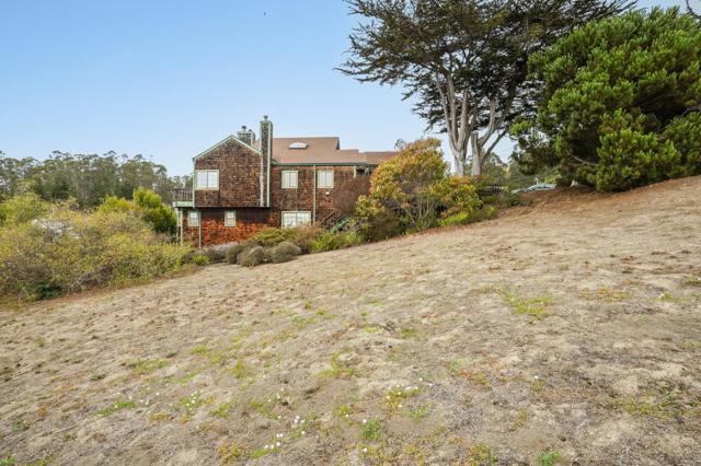 0 Avenue Granada, El Granada CA: https://media.crmls.org/mediaz/a401e414-9e24-4c71-9d73-38fe6f543efd.jpg