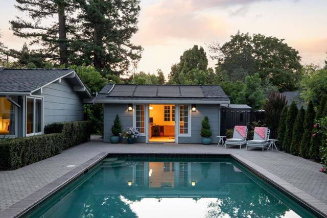 343 Lloyden Park Lane, Atherton CA: https://media.crmls.org/mediaz/a4023511-792b-4090-8ccf-579f1a3bc047.jpg