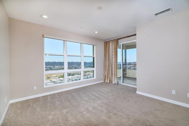 2921 Via Alta Pl, San Diego CA: https://media.crmls.org/mediaz/a402569a-3f56-47fa-aa5d-81b9e40ca77d.jpg