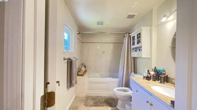 38526 Canyon Heights Drive, Fremont CA: https://media.crmls.org/mediaz/a40266ba-e36a-47b3-aba9-fdf68617447a.jpg