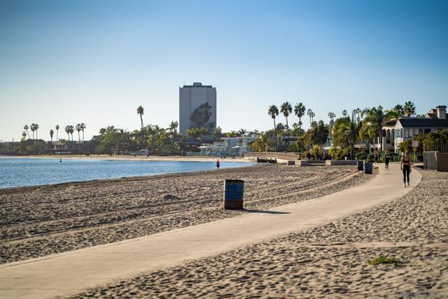 1177 Pacific Beach Drive, San Diego CA: https://media.crmls.org/mediaz/a402cfbe-34fe-4536-ae88-24692a53ac7b.jpg