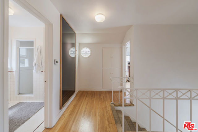 3916 Hepburn Avenue, Los Angeles CA: https://media.crmls.org/mediaz/a403def6-ad46-436f-96a9-cbbbb9caa282.jpg