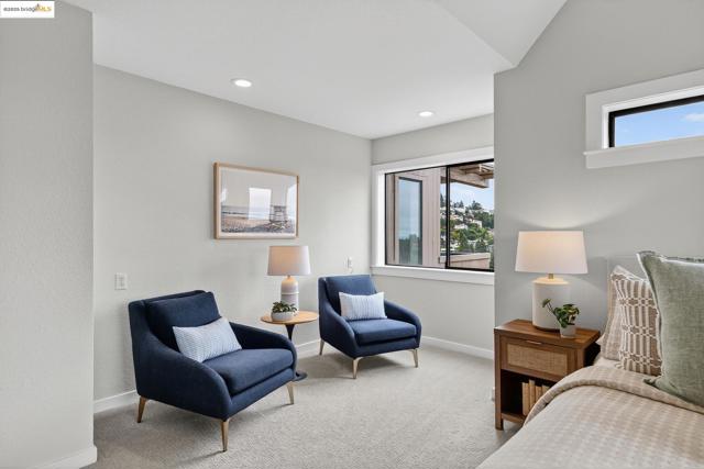 6475 Swainland Rd, Oakland CA: https://media.crmls.org/mediaz/a404d36d-054b-4a6d-9a95-1834554f8894.jpg