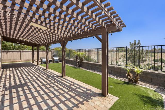 1438 Carneros Valley St, Chula Vista CA: https://media.crmls.org/mediaz/a407d712-554b-492f-a90d-bccd95c08588.jpg