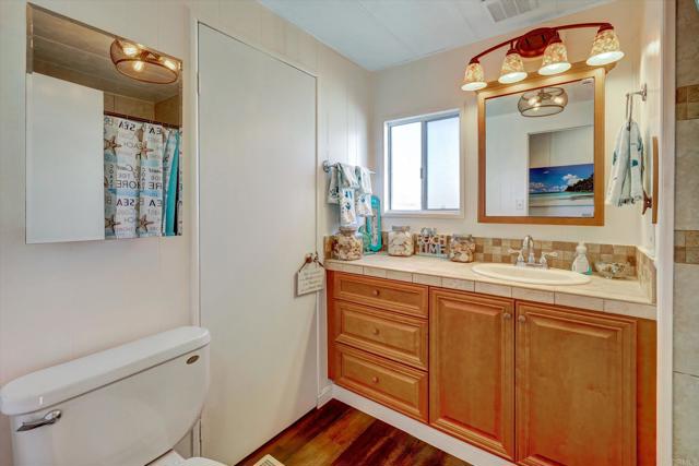 269 Quail Lane, Oceanside CA: https://media.crmls.org/mediaz/a408a4ff-3730-4c58-9d2d-048bca7ba4a8.jpg