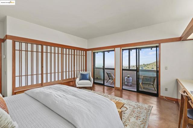 25 Dartmouth Dr, Berkeley CA: https://media.crmls.org/mediaz/a408f256-362d-42d8-95f2-6efabfb640b9.jpg