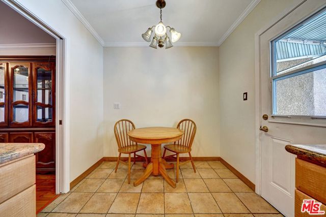 844 N Poinsettia Place, Los Angeles CA: https://media.crmls.org/mediaz/a409a2e5-33d5-47ec-abbe-1887376e98a3.jpg