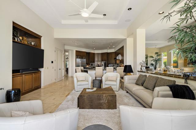 945 Hawk Hill Trail, Palm Desert CA: https://media.crmls.org/mediaz/a409b776-cb0d-4828-9764-2be8b94e0d37.jpg