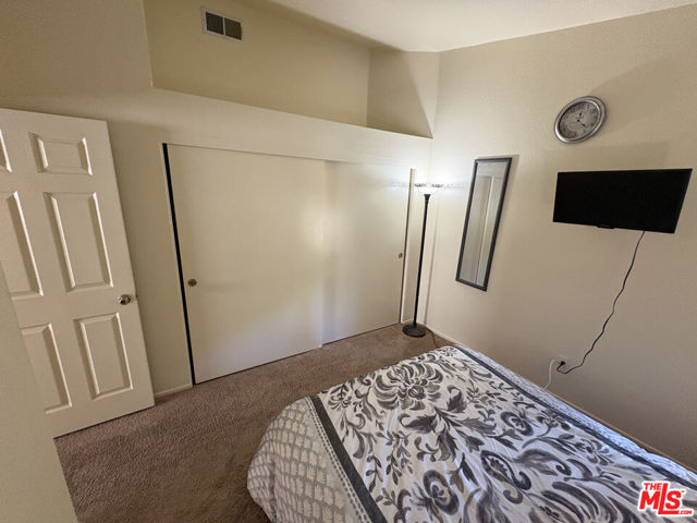 3202 Angeleno Place, Palmdale CA: https://media.crmls.org/mediaz/a40c17d5-752c-4b7b-974b-a4182feb180f.jpg