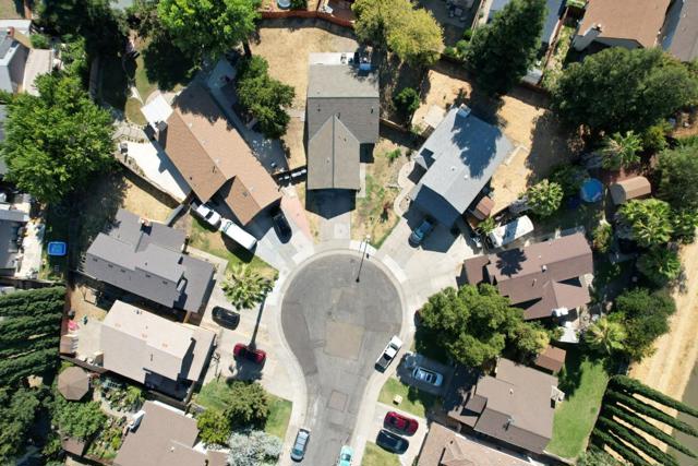 1190 Rio Norte Way, Sacramento CA: https://media.crmls.org/mediaz/a40c5f8f-2202-4d2f-929f-ca4fb94c6beb.jpg