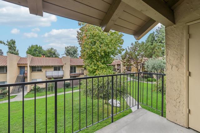 247 N Capitol Avenue, San Jose CA: https://media.crmls.org/mediaz/a40ce89a-2d5e-4ac2-bcba-ccf10f466e70.jpg