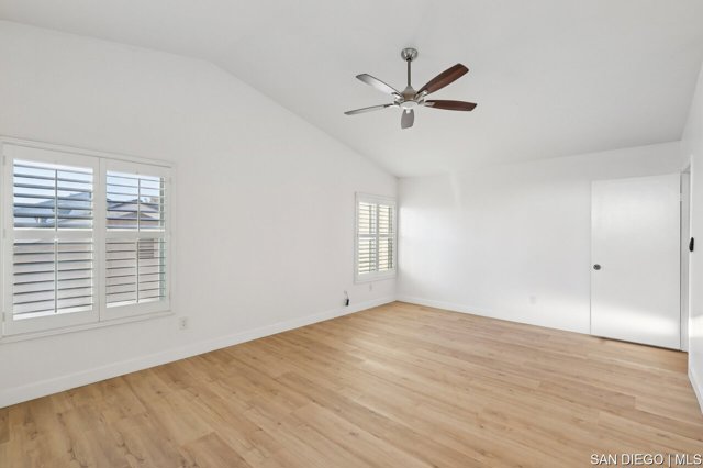7270 Rondel CT, San Diego CA: https://media.crmls.org/mediaz/a40d3562-69be-4ef5-9f51-0521fc03170c.jpg