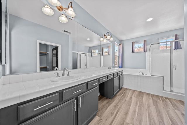 28303 Pinyon Pine Court, Menifee CA: https://media.crmls.org/mediaz/a40d9223-bd32-42b8-a3bf-5f25c2d4d9ee.jpg