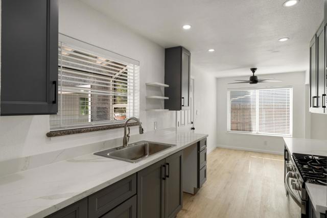 2621 Wood Violet Way, Sacramento CA: https://media.crmls.org/mediaz/a40de2e5-1d50-44e2-8ab6-e491c3fc6578.jpg