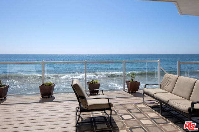 25120 Malibu Road photo 2