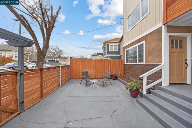 Image 2 of 60 For 917 60th St  