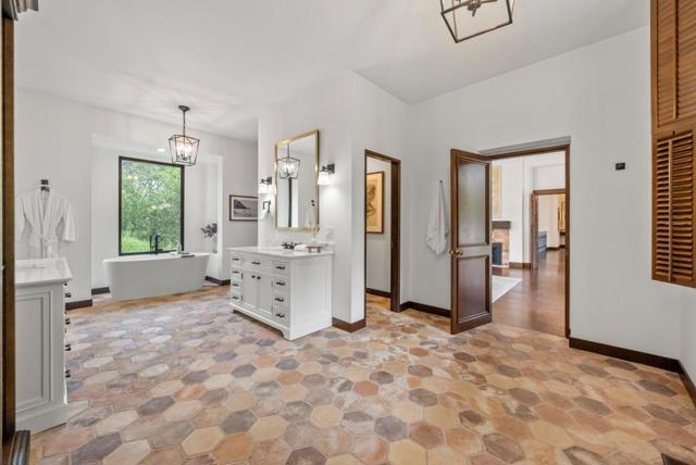 110 New Place Road, Hillsborough CA: https://media.crmls.org/mediaz/a4107316-e2fb-40fd-9fe5-b4aecb182323.jpg
