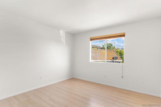 10598 Rancho Carmel Dr, San Diego CA: https://media.crmls.org/mediaz/a4109992-f8ab-40cc-a877-24fd89594ac2.jpg
