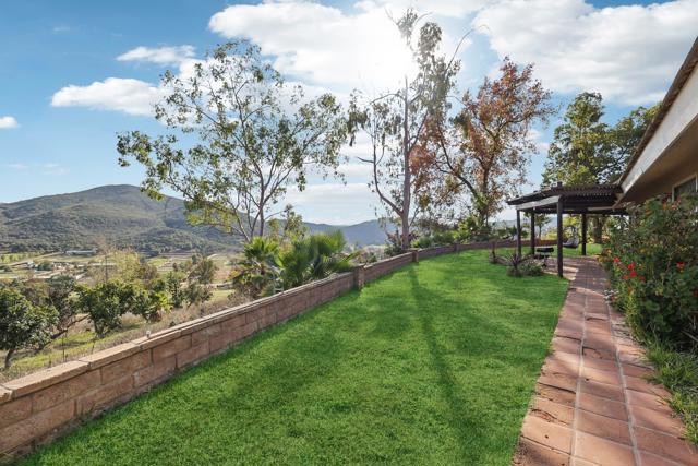 26086 Bear Valley Heights Road, Escondido CA: https://media.crmls.org/mediaz/a410d611-5b8d-4aa6-9184-267a0a548c10.jpg