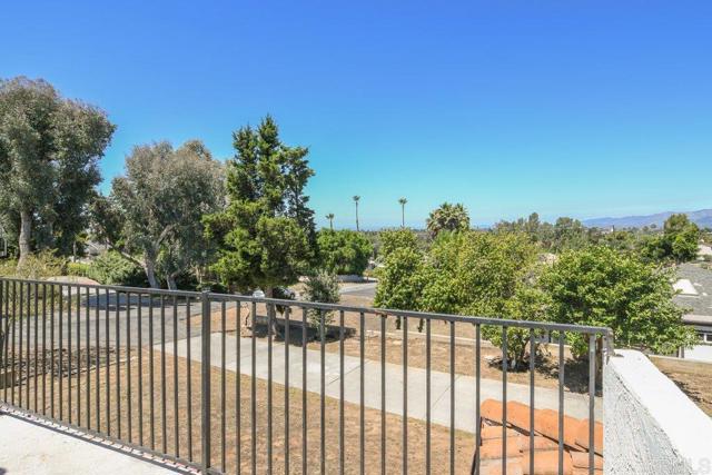 1736 Bellington Lane, Fallbrook CA: https://media.crmls.org/mediaz/a411445c-93d7-40e2-ba5a-51a25f4531ab.jpg