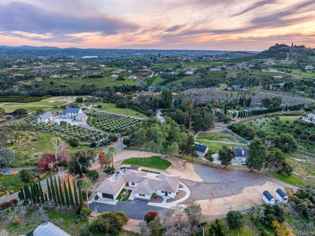 Detail Gallery Image 36 of 43 For 5057 E San Jacinto Cir, Fallbrook,  CA 92028 - 4 Beds | 3/1 Baths