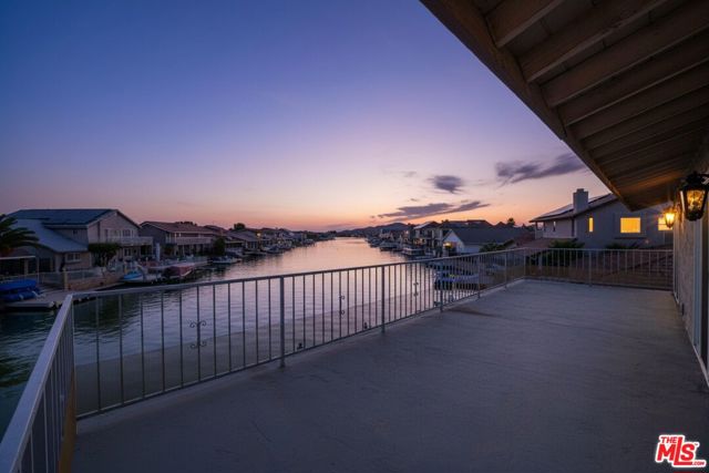 18032 Mariner Drive, Victorville CA: https://media.crmls.org/mediaz/a4121832-fd51-46c2-a0a8-085864b1b74d.jpg