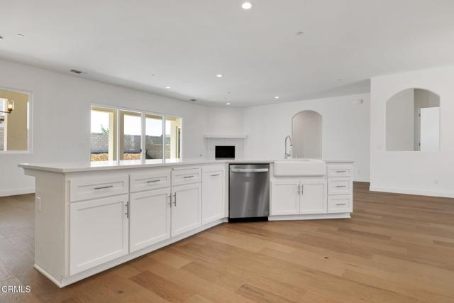 8707 Kenwick Street, Bakersfield CA: https://media.crmls.org/mediaz/a412191d-5cb1-48c4-bfba-055f6842d923.jpg