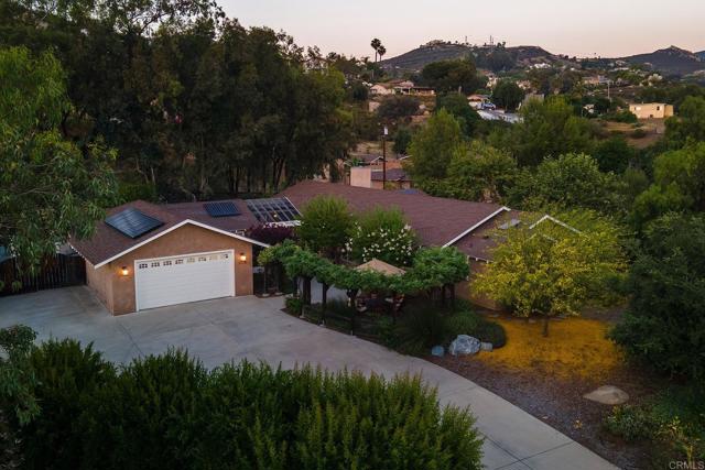 Detail Gallery Image 1 of 1 For 2028 Valley Rim Rd, El Cajon,  CA 92019 - 3 Beds | 2/1 Baths