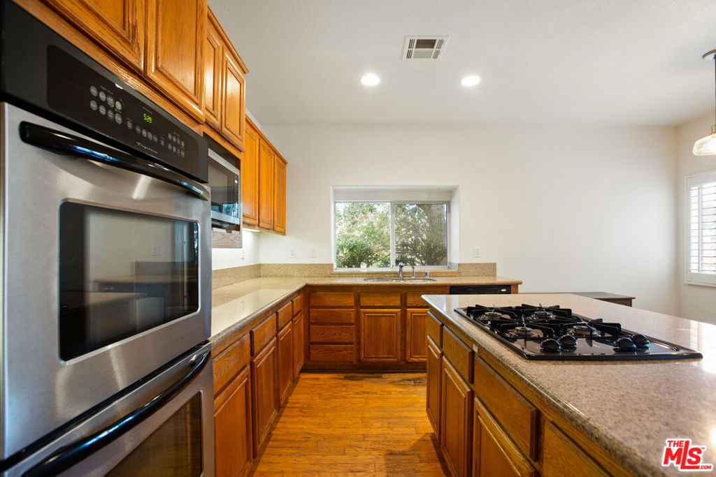 MLS #25589135 image #8