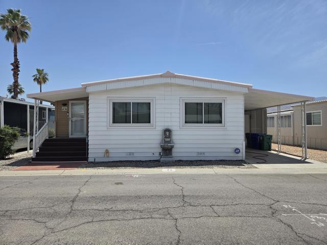 24 Mesa View Drive, Cathedral City CA: https://media.crmls.org/mediaz/a4139d33-b3a1-4421-9cf3-9d6dc260fbee.jpg
