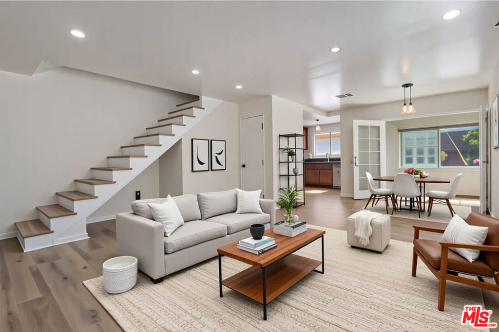 941 Elm Avenue #11