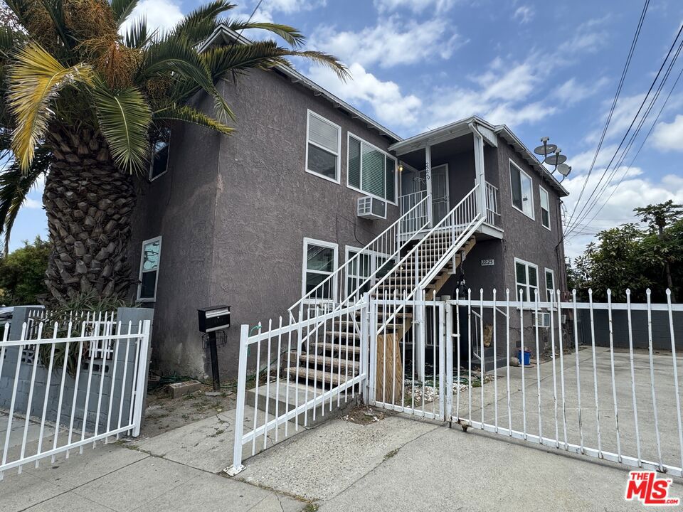 2229 Obama Boulevard